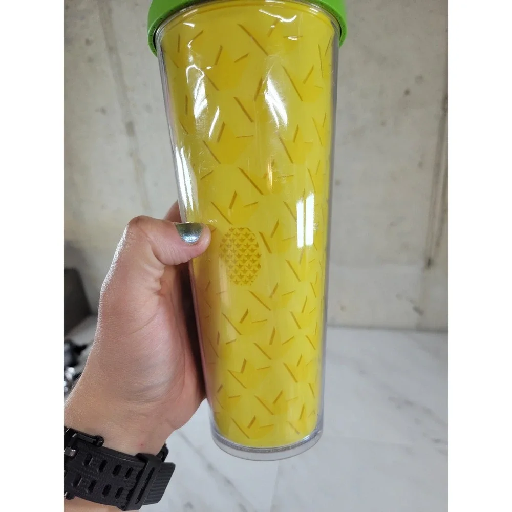 Starbucks 2014 pineapple